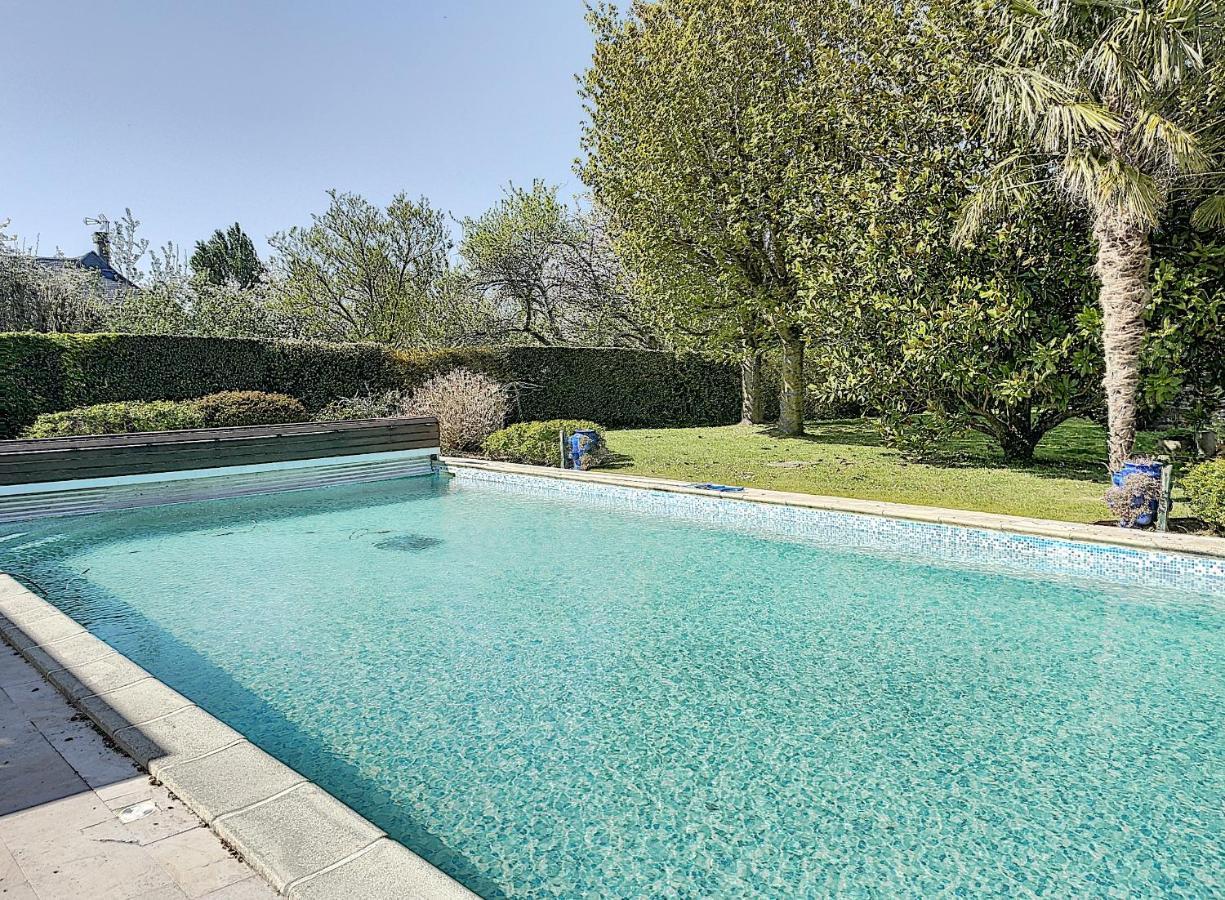 Gite De Charme "La Maison Saint-Leonard" Avec Piscine, Spa, Vue Sur Le Mont Saint-Michel Vains Luaran gambar